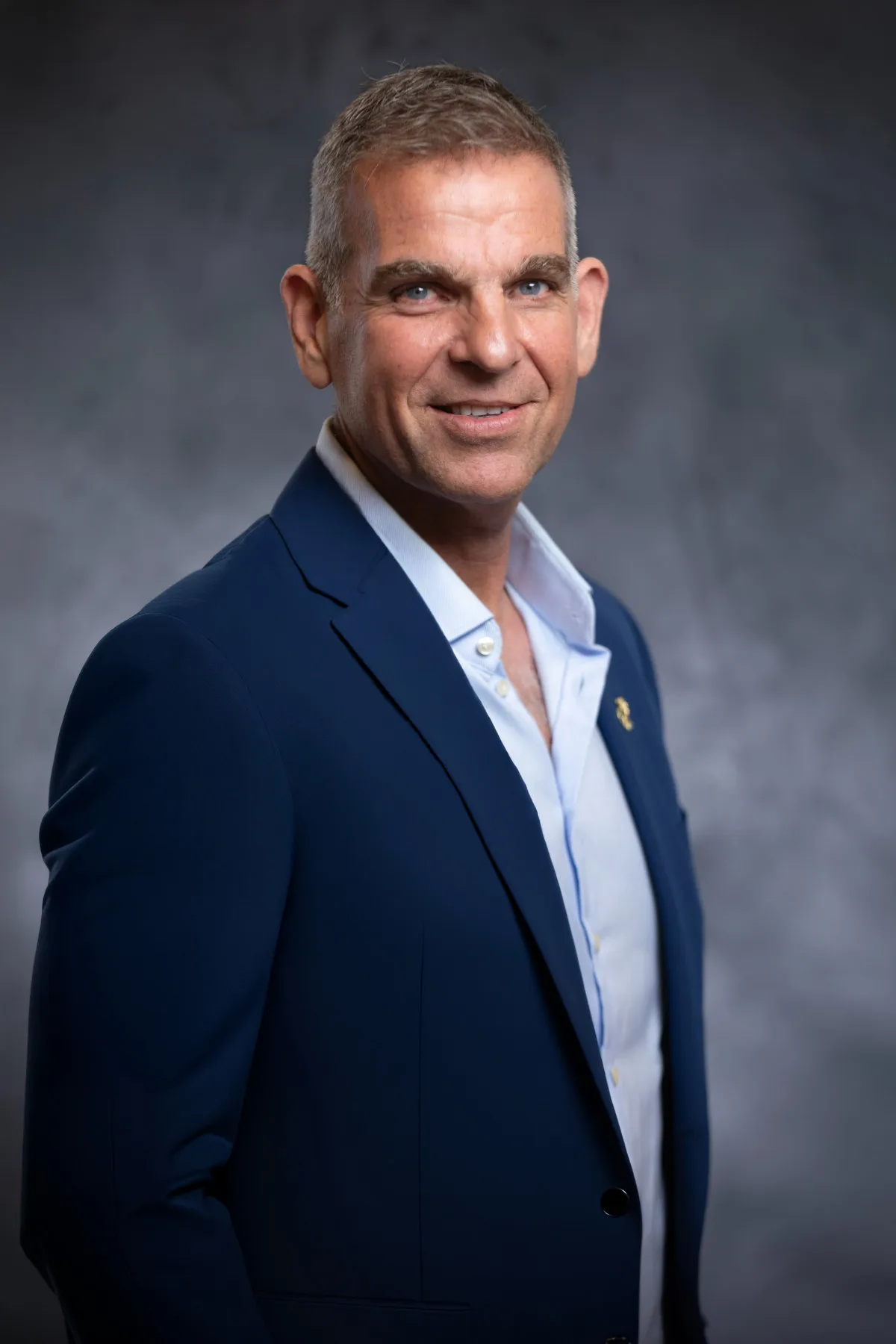 The complete guide to professional headshots — Sharon Gabay, headshot photographer